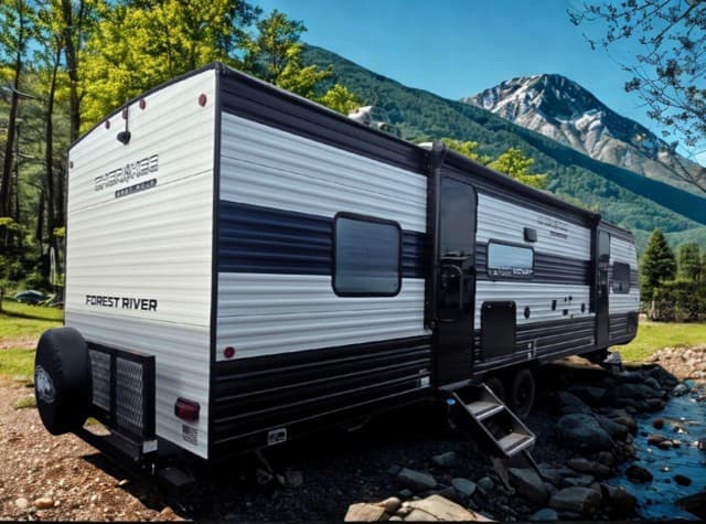 2026 Forest River 2026 Forest River Cherokee Grey Wolf - thumbnail 3