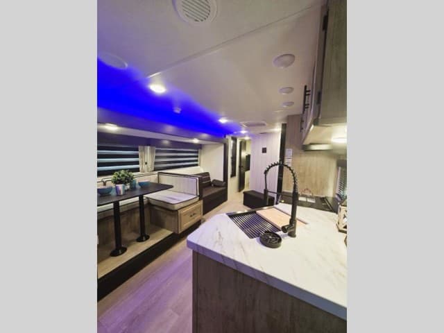 2026 Forest River 2026 Forest River Cherokee Grey Wolf - thumbnail 6