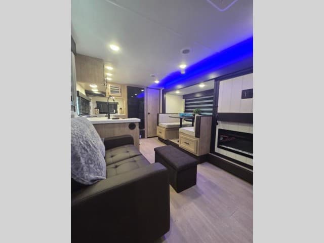 2026 Forest River 2026 Forest River Cherokee Grey Wolf - thumbnail 6