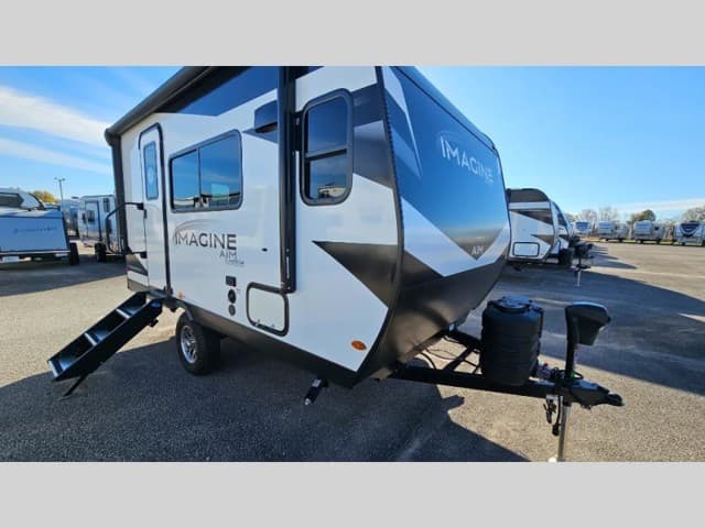 2025 Grand Design 2025 Grand Design Imagine AIM - thumbnail 3