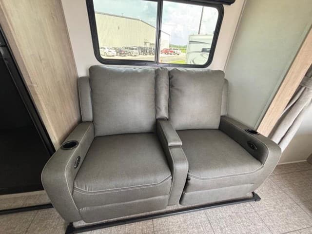 2026 Grand Design 2026 Grand Design Imagine XLS - thumbnail 13