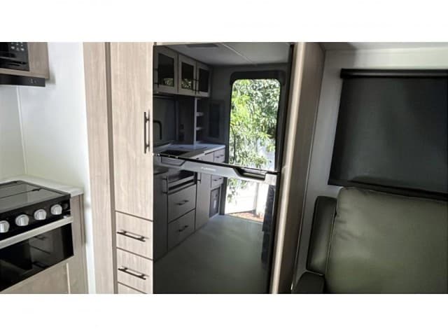 2026 Grand Design 2026 Grand Design Imagine XLS - thumbnail 18