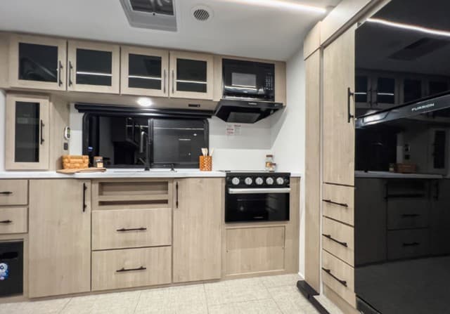 2026 Grand Design 2026 Grand Design Imagine XLS - thumbnail 25