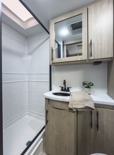 2026 Grand Design 2026 Grand Design Imagine XLS - thumbnail 26