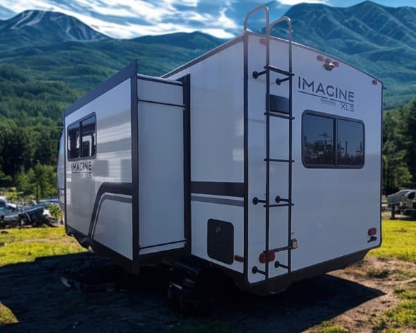 2026 Grand Design 2026 Grand Design Imagine XLS - thumbnail 5