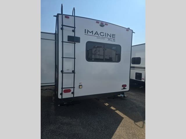 2026 Grand Design 2026 Grand Design Imagine XLS - thumbnail 6