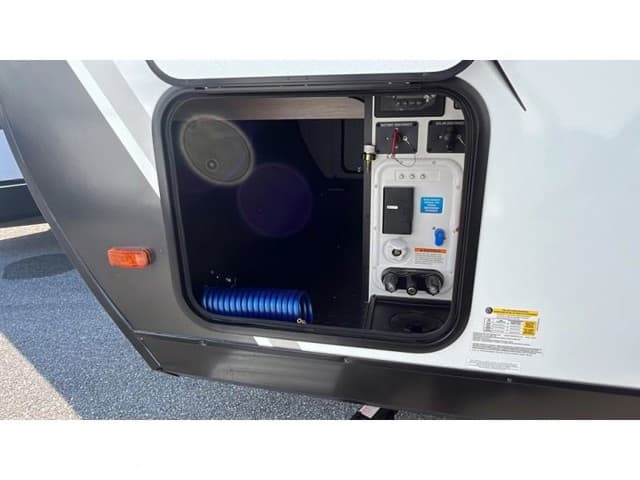 2026 Grand Design 2026 Grand Design Imagine XLS - thumbnail 6