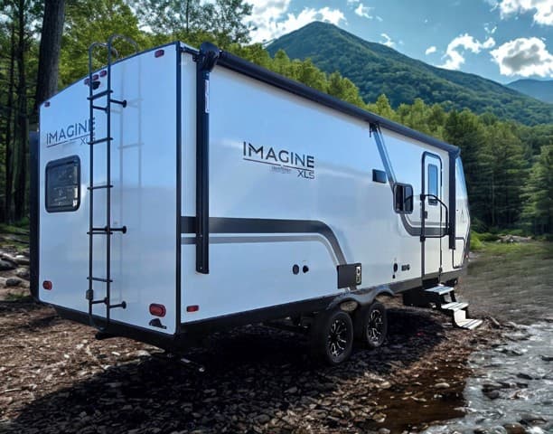 2026 Grand Design 2026 Grand Design Imagine XLS - thumbnail 3