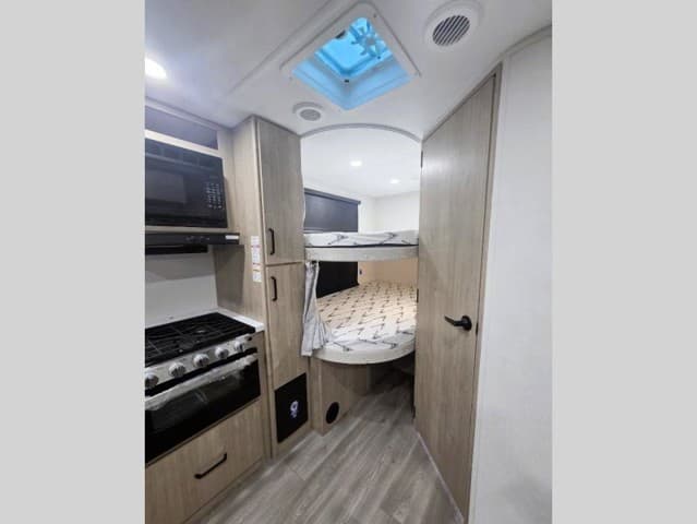 2026 Grand Design 2026 Grand Design Imagine XLS - thumbnail 11