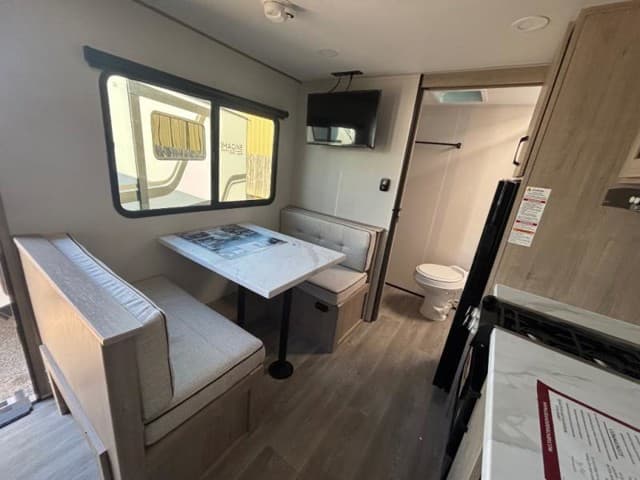 2026 Grand Design 2026 Grand Design Imagine AIM - thumbnail 9