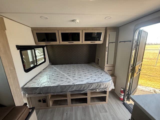 2026 Grand Design 2026 Grand Design Imagine AIM - thumbnail 6