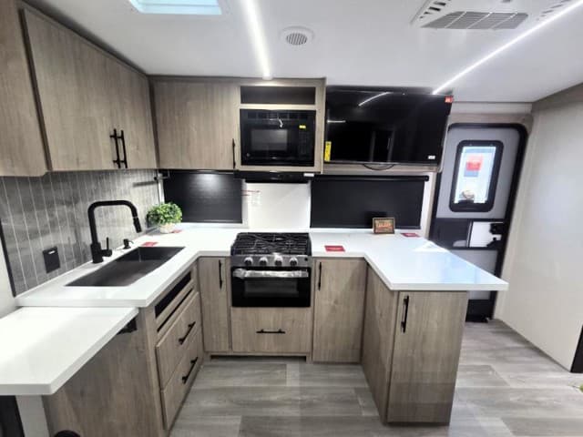 2026 Grand Design 2026 Grand Design Imagine - thumbnail 9