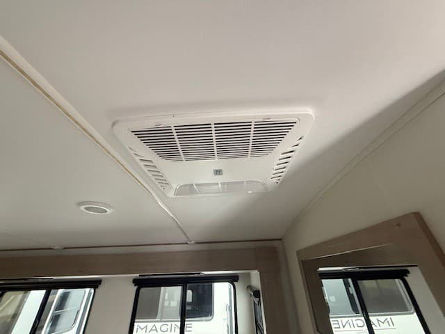 2026 Grand Design 2026 Grand Design Imagine - thumbnail 16