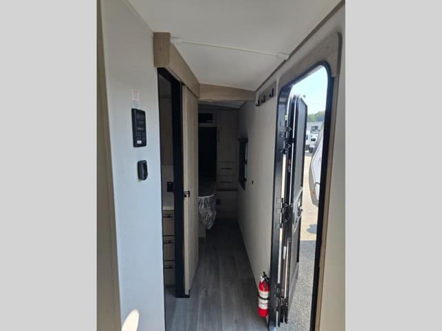 2026 Grand Design 2026 Grand Design Imagine - thumbnail 21