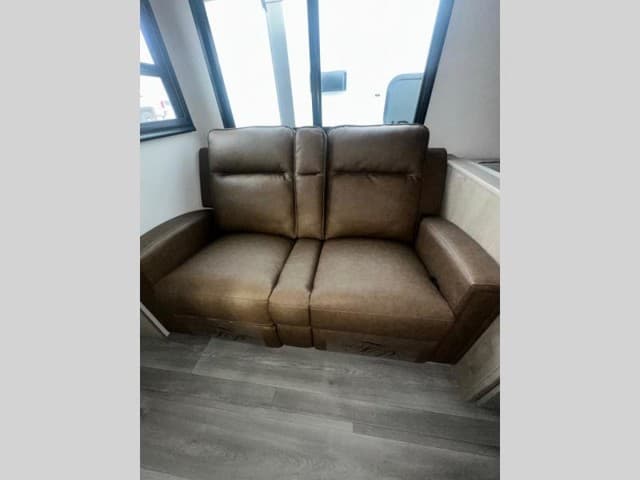 2026 Grand Design 2026 Grand Design Imagine - thumbnail 13