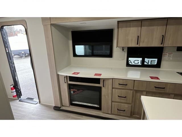 2026 Grand Design 2026 Grand Design Imagine - thumbnail 13