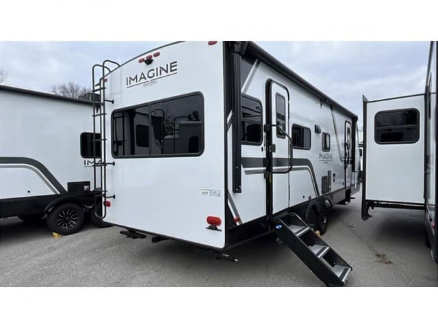 2026 Grand Design 2026 Grand Design Imagine - thumbnail 3