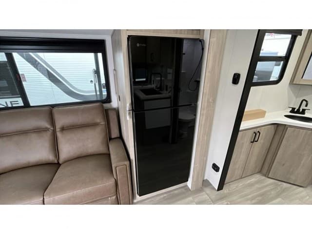 2026 Grand Design 2026 Grand Design Imagine - thumbnail 16