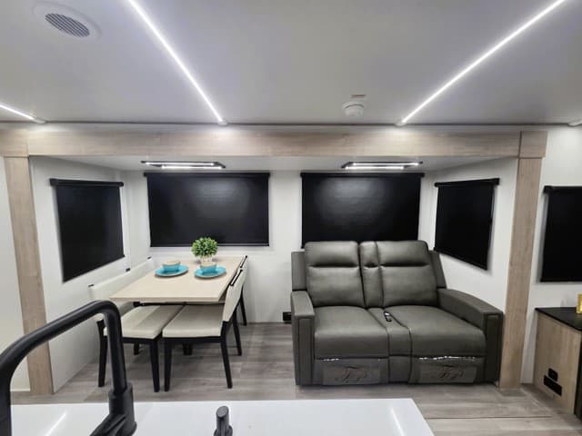 2026 Grand Design 2026 Grand Design Imagine - thumbnail 7