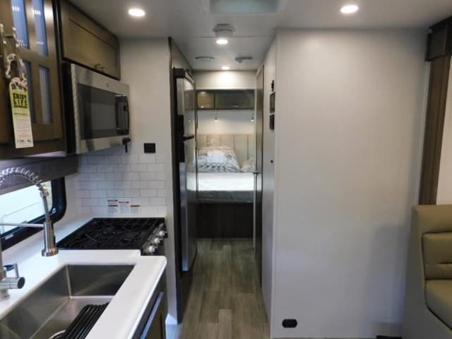 2025 Dynamax 2025 Dynamax Isata 5 - thumbnail 12