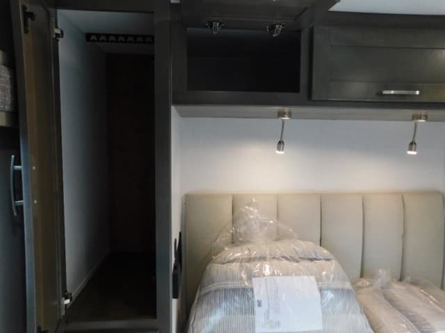 2025 Dynamax 2025 Dynamax Isata 5 - thumbnail 22