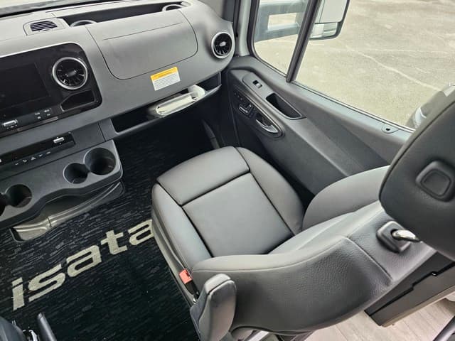 2025 Dynamax 2025 Dynamax Isata 3 - thumbnail 13