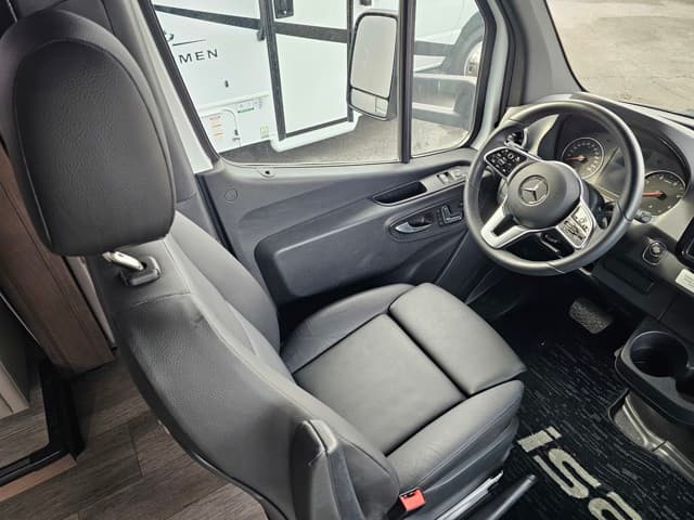 2025 Dynamax 2025 Dynamax Isata 3 - thumbnail 15