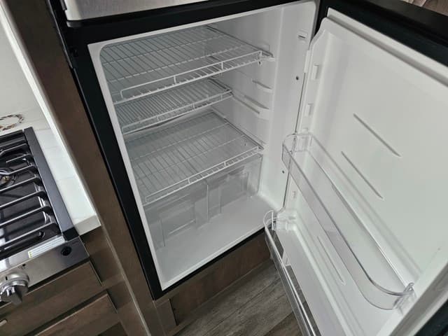 2025 Dynamax 2025 Dynamax Isata 3 - thumbnail 23