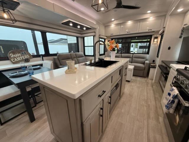 2026 Jayco 2026 Jayco Pinnacle - thumbnail 12