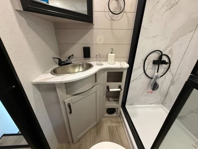 2026 Jayco 2026 Jayco Seismic Toy Hauler - thumbnail 20