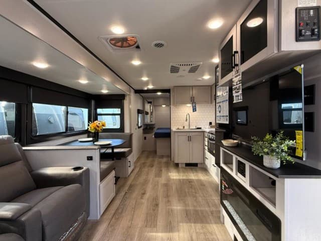 2026 Jayco 2026 Jayco Jay Feather - thumbnail 6