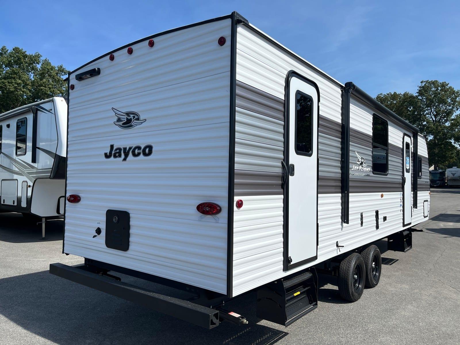 2027 Jayco 2027 Jayco Jay Flight - thumbnail 3