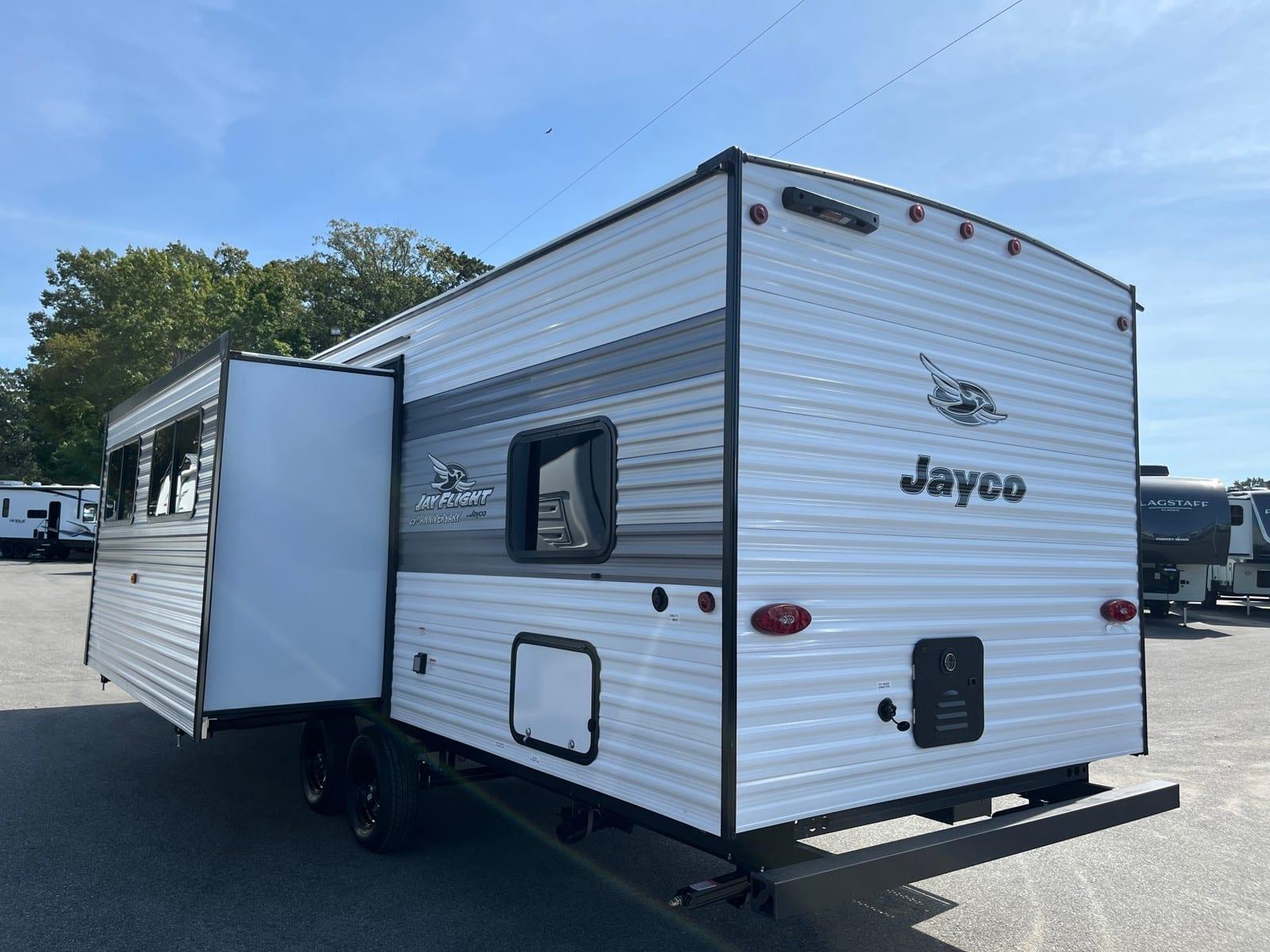 2027 Jayco 2027 Jayco Jay Flight - thumbnail 4