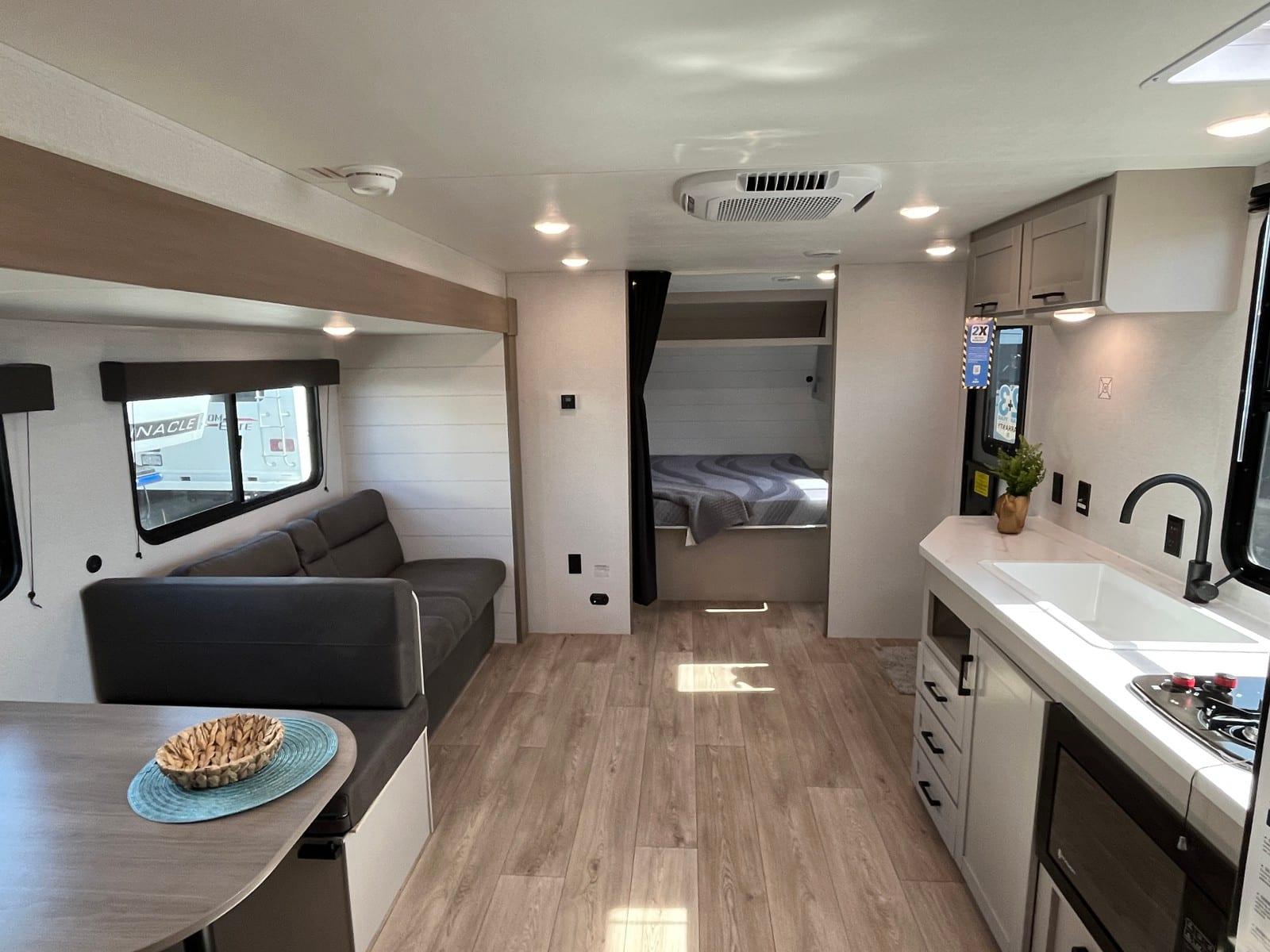 2027 Jayco 2027 Jayco Jay Flight - thumbnail 8