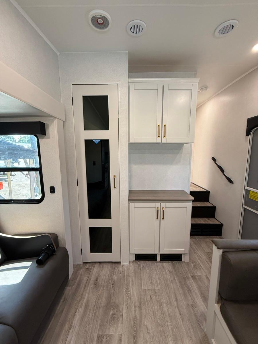 2027 Jayco 2027 Jayco Eagle - thumbnail 5