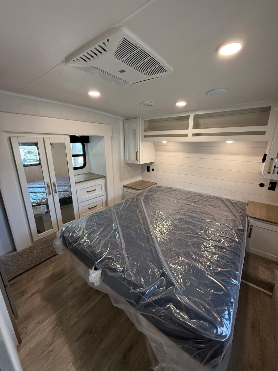 2027 Jayco 2027 Jayco Eagle - thumbnail 8