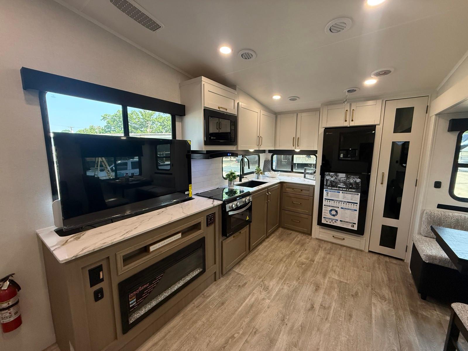 2027 Jayco 2027 Jayco Eagle SLE - thumbnail 6