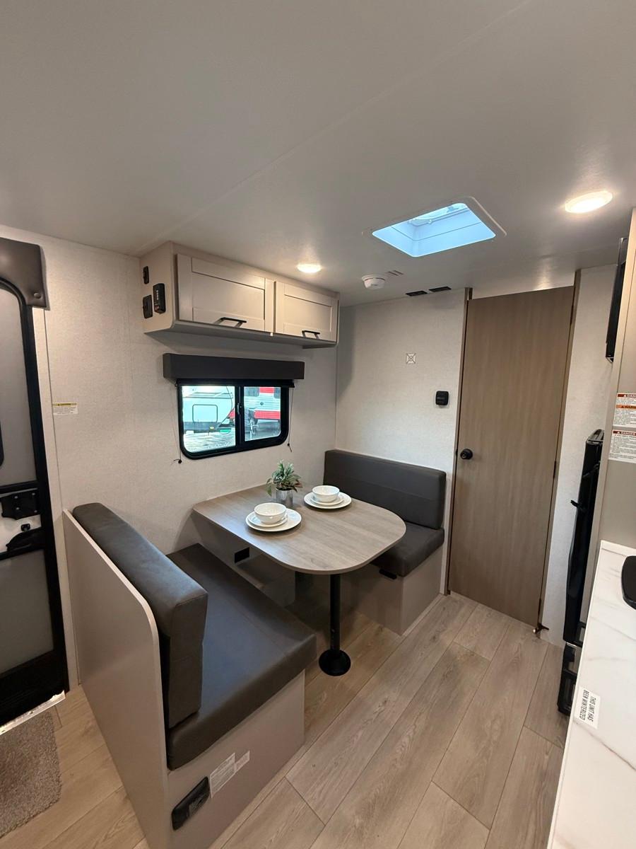 2027 Jayco 2027 Jayco Jay Flight SLX Sport - thumbnail 7