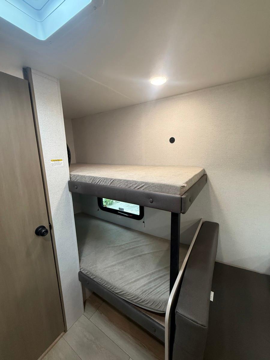 2027 Jayco 2027 Jayco Jay Flight Sport - thumbnail 8
