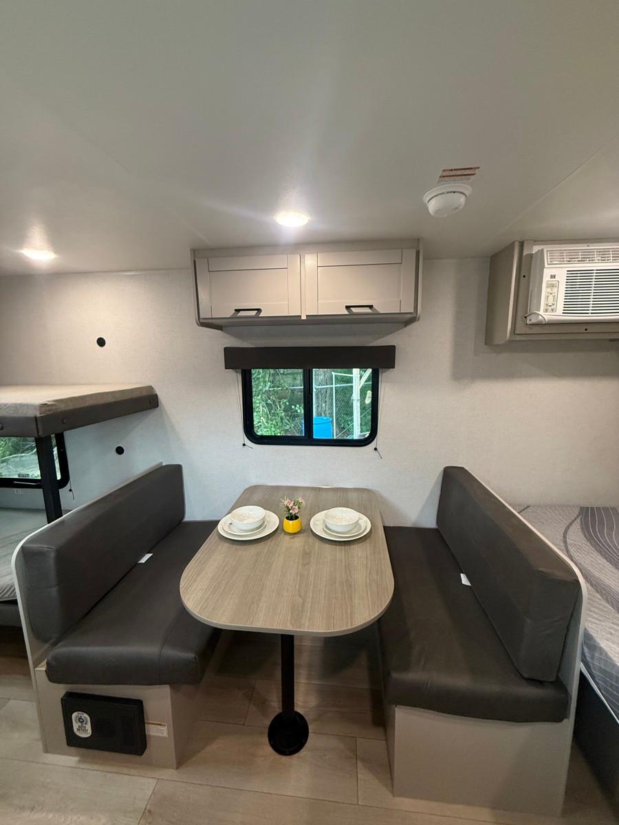 2027 Jayco 2027 Jayco Jay Flight SLX - thumbnail 5