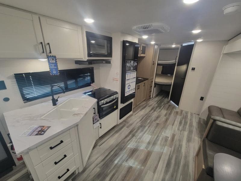 2026 Jayco 2026 Jayco Jay Flight SLX - thumbnail 14