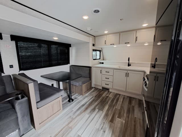 2025 Jayco 2025 Jayco Jay Flight SLX - thumbnail 7