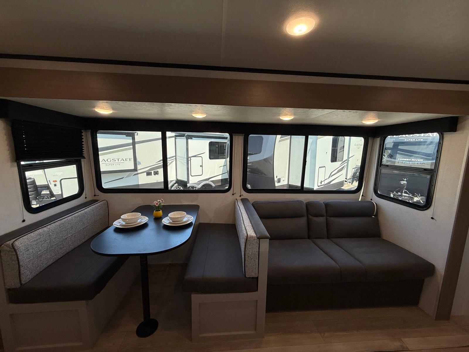 2027 Jayco 2027 Jayco Jay Feather - thumbnail 6