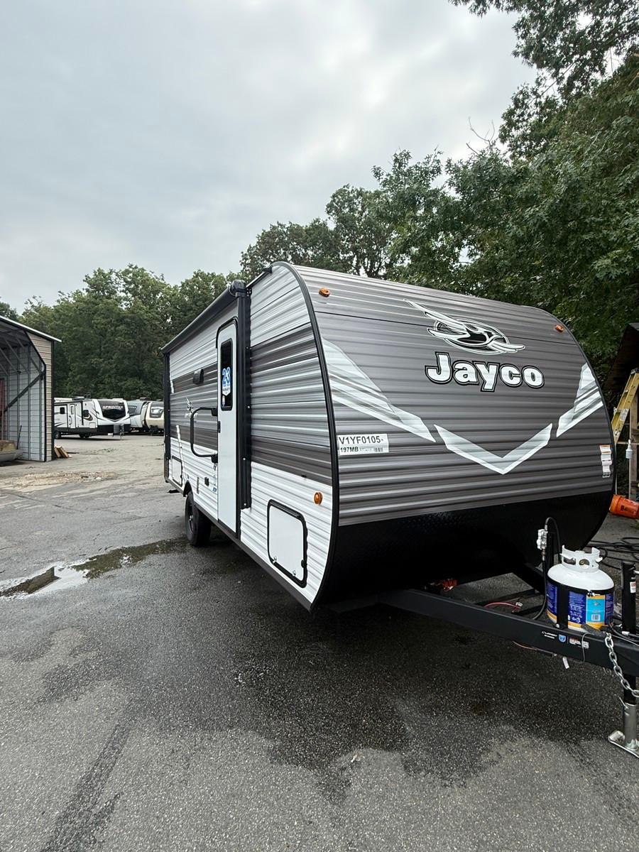 2027 Jayco 2027 Jayco Jay Flight SLX - thumbnail 3