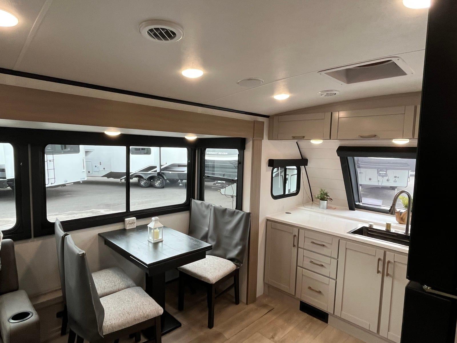 2027 Jayco 2027 Jayco Jay Feather - thumbnail 7