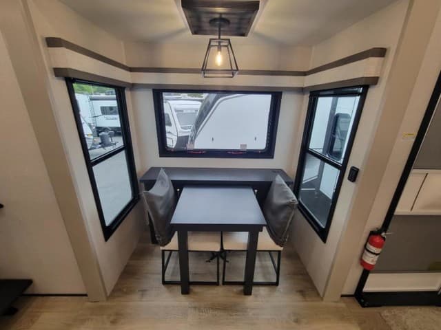 2026 Jayco 2026 Jayco North Point - thumbnail 10