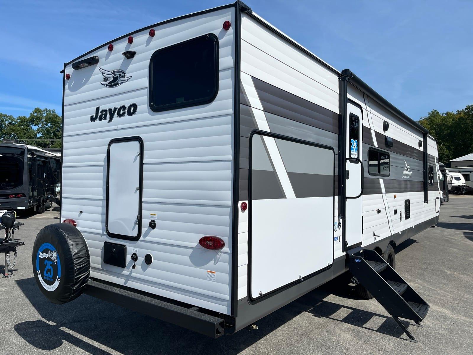 2027 Jayco 2027 Jayco Jay Flight - thumbnail 3