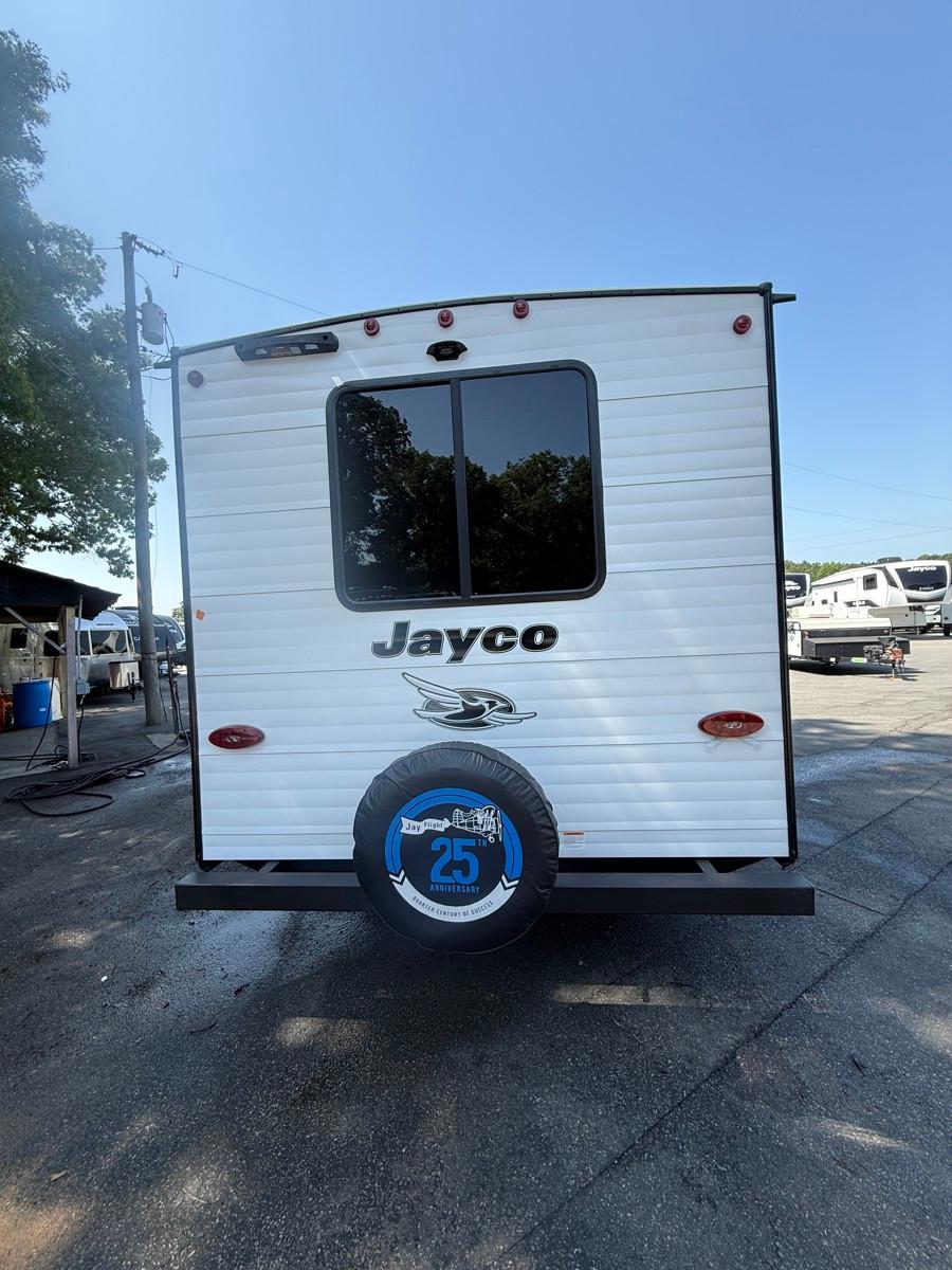 2027 Jayco 2027 Jayco Jay Flight SLX - thumbnail 4