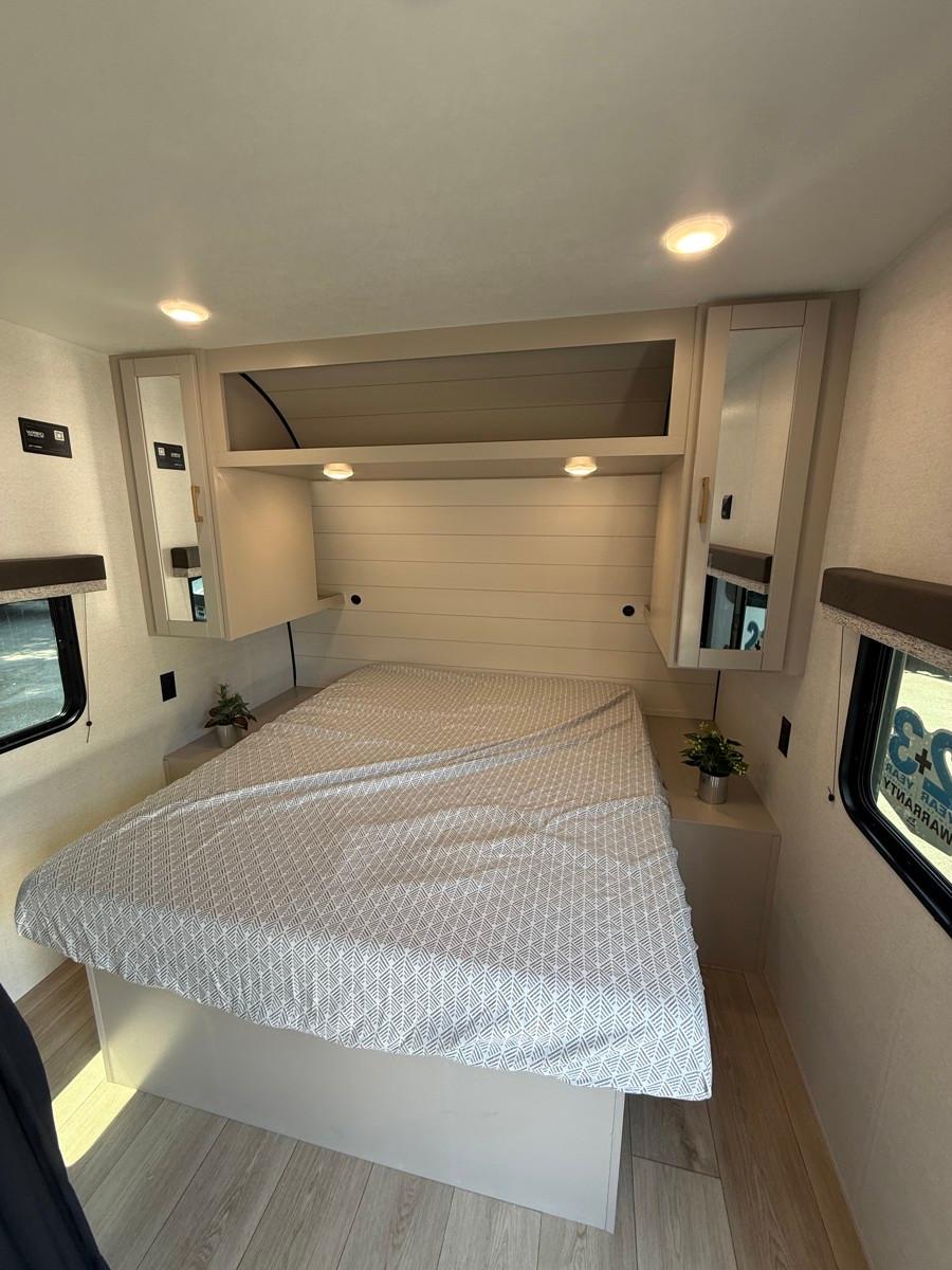 2027 Jayco 2027 Jayco Jay Flight SLX - thumbnail 9
