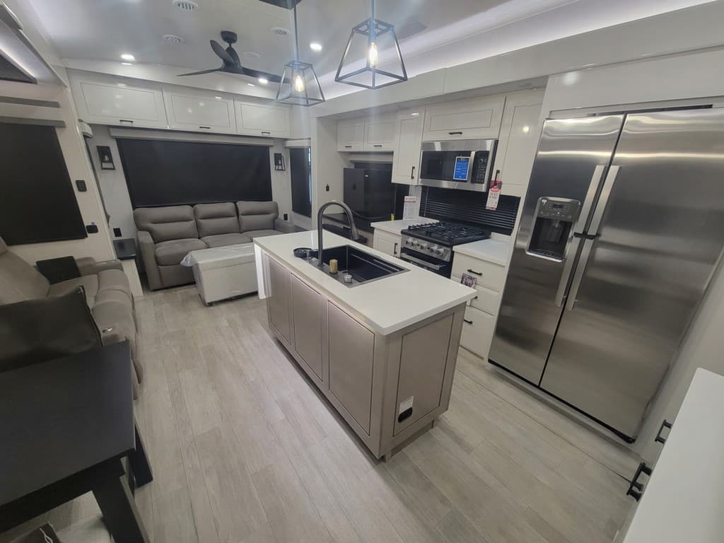 2026 Jayco 2026 Jayco Pinnacle - thumbnail 13
